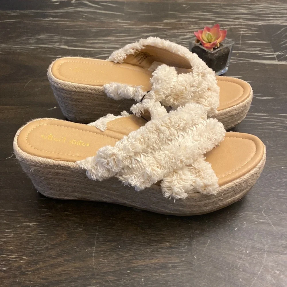 NWT Altar’d State | Wales Furry Platform Wedge espadrille sandals women size 9